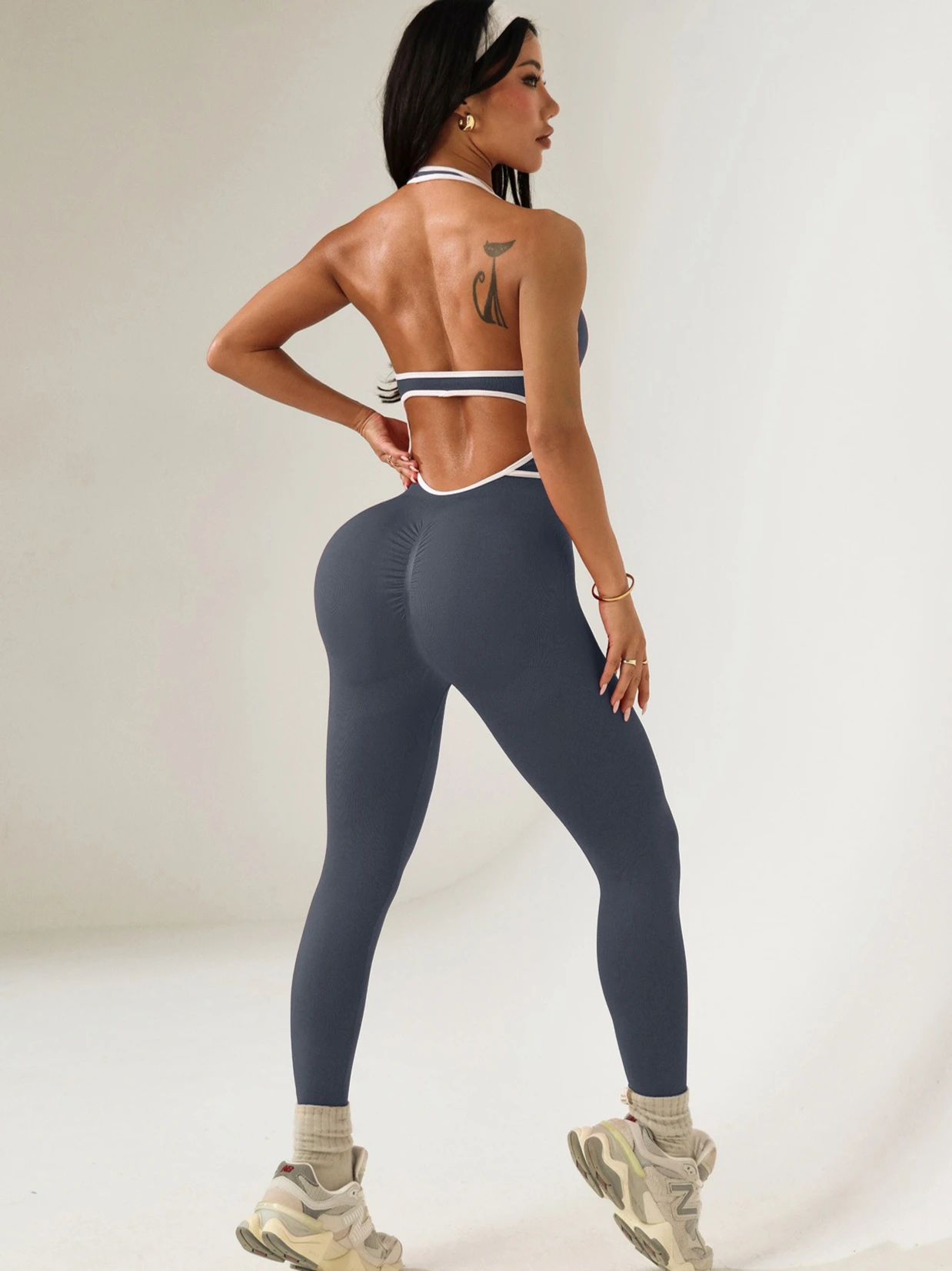 

Сексуальный спортивный комбинезон с лямкой на шее и открытой спиной, женский облегающий спортивный комбинезон для йоги, женский бесшовный цельный боди для фитнеса