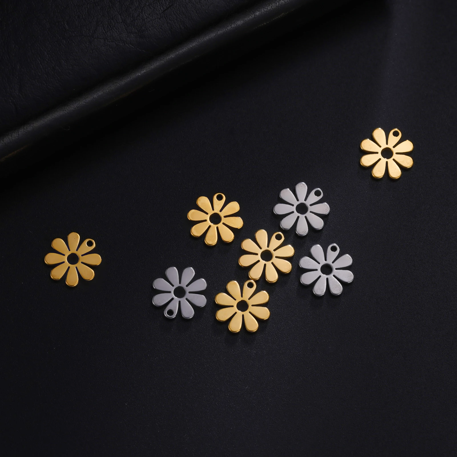 EUEAVAN 5pcs Flower Charms Stainless Steel Charm for Jewelry Making Tiny Minimal Small Pendant DIY Necklace Bracelet Gifts