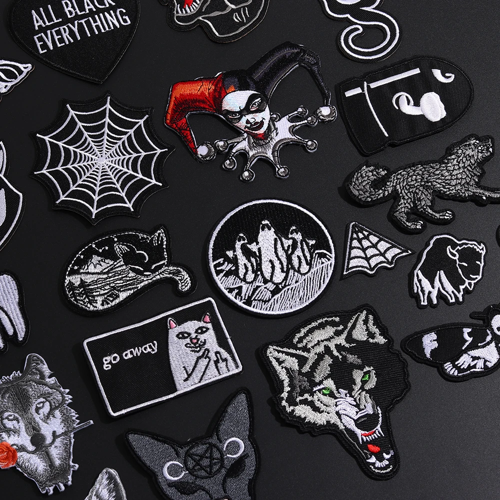 Punk Wolf Leopard Spider Web Patches Black Animal Pokers Rose Wolf Cat Appliques Iron On Bullet Tooth Clothes Jeans Badges