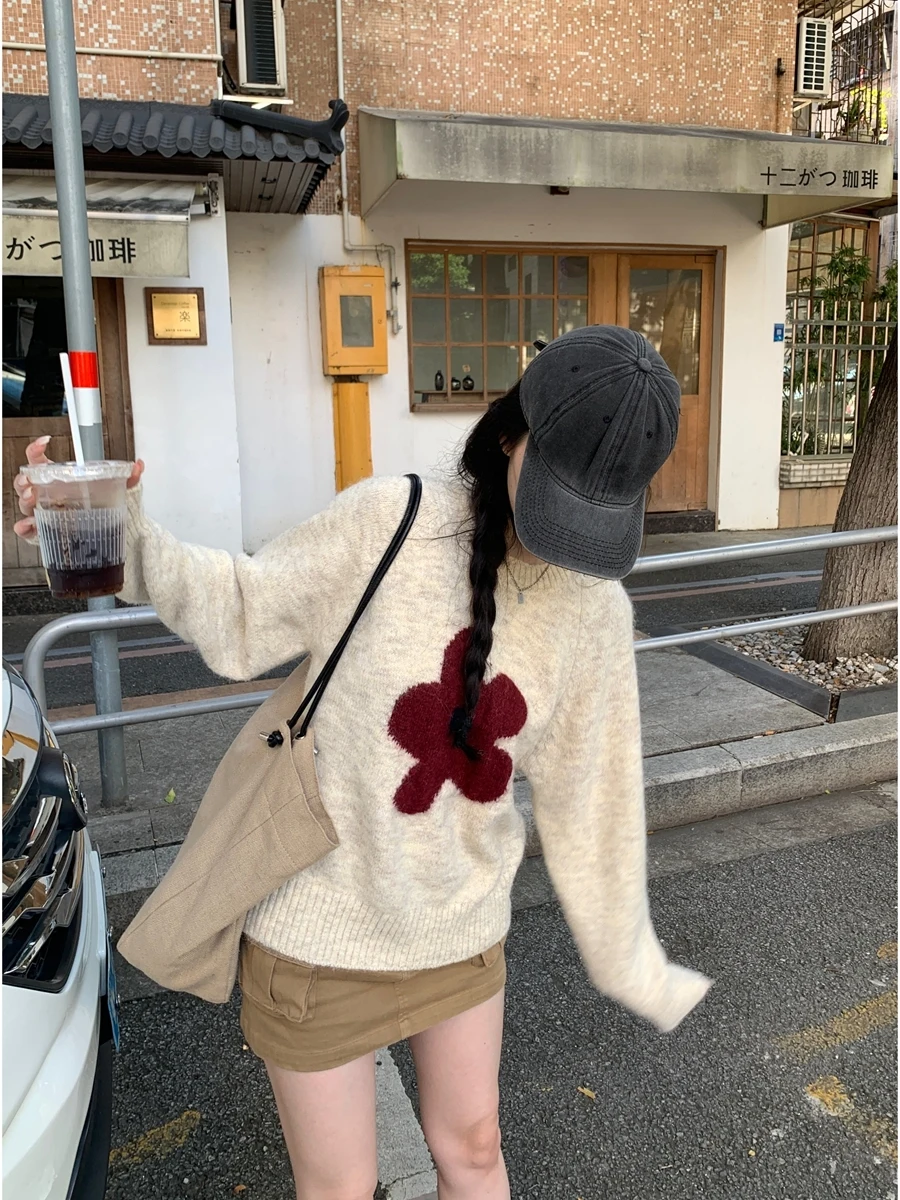 

Korean Sle Long Sve Knitted Sweater Women's round Ne oulder Insert Flower Pattern Soft Cozy Top for Autumn Commute