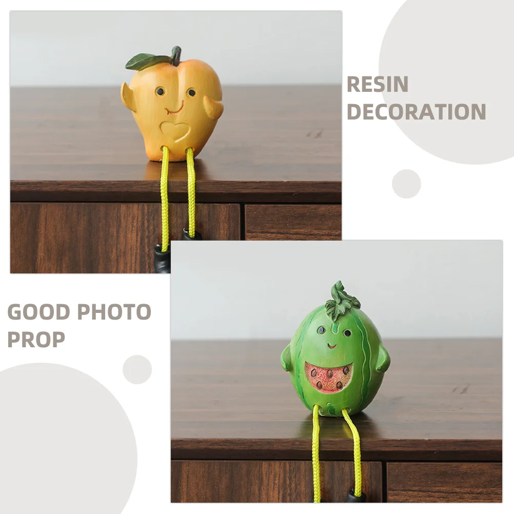 2Pcs Fruit on Stilts Decor Figurine Creative Resin nament Shelf Cartoon Model Home Decorations Desk Adornments