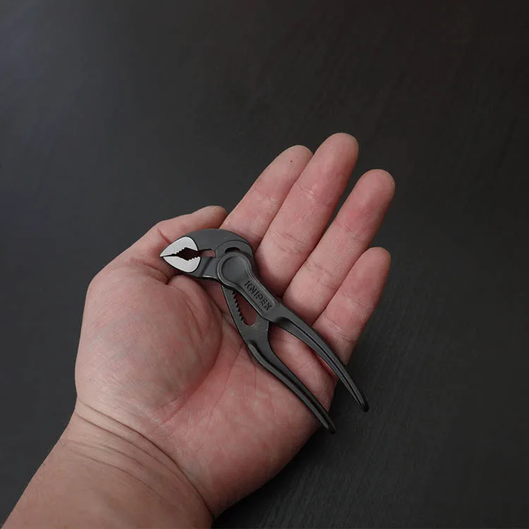 KNIPEX, a German imported tool, is a pocket wrench and pipe wrench. EDC's new favorite is a portable mini pliers