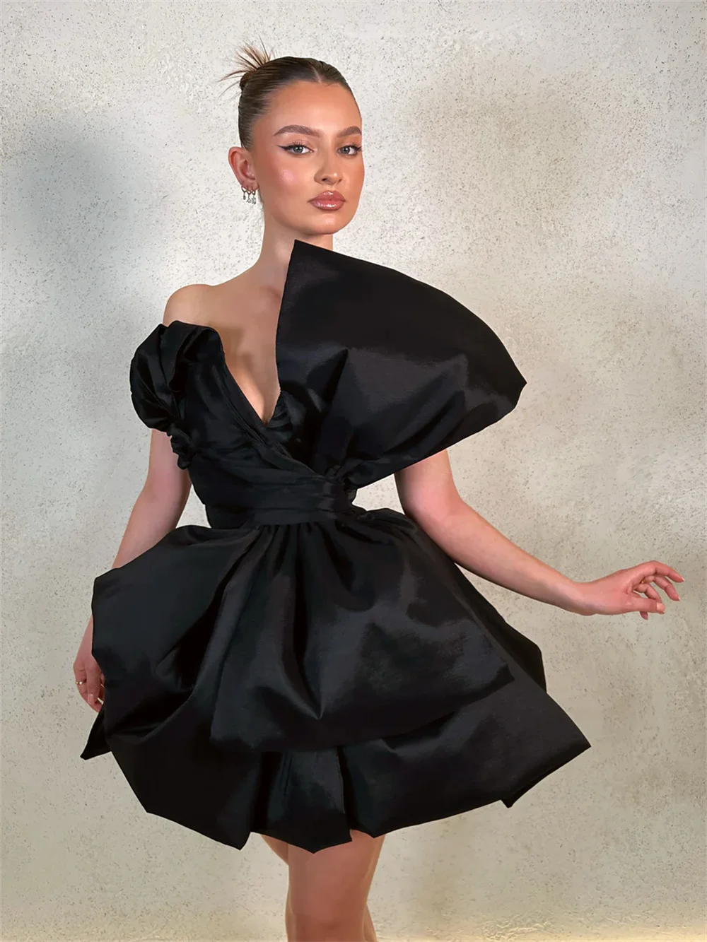 Amanda Customized Black Asymmetrical Ball Gown Prom Dresses Sleeveless Elegant vestidos de noche Strapless Mini Formal Evening
