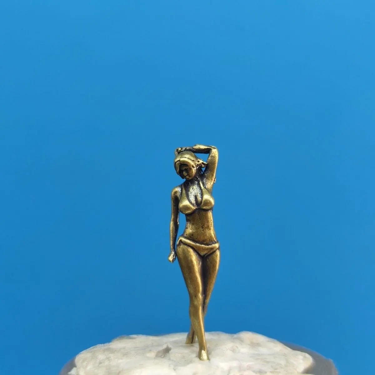 Brass [Beach Bikini] Summer Party Beauty 1/64 Scale Miniature Doll Model Blank Prototype
