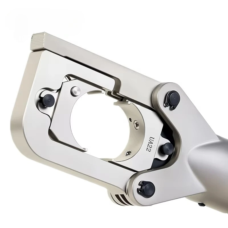 

BC-706UNV Multifunctional Hydraulic Battery Cordless Cable Patch Crimping/Cutting/Punching Power Tools