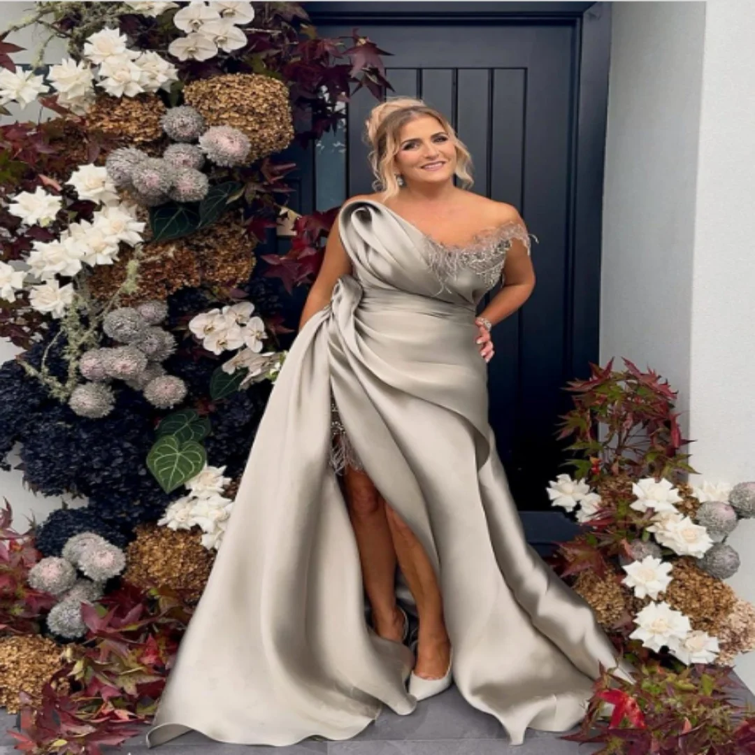 Customized Mermaid Side Split Feathers Mother of the Bride Dresses Plus Size design Prom Gowns African Wear Gown Lady's Dress