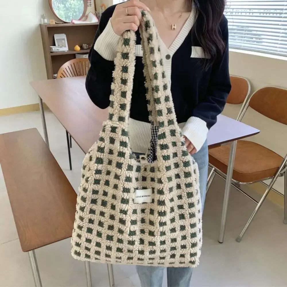 Cream Color Plush Plaid Shoulder Bag Large Capacity Solid Color Vacation Tote Bag Office Worker Tote Korean Style Shoulder Bag