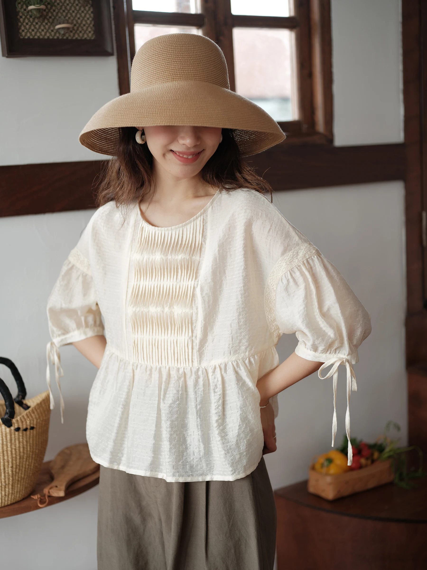 

Топ для девочек Botanique: свободный крой, с богатой отделкой, круглый вырез, однотонный, для повседневной носки, белый, в стиле Tea Girl