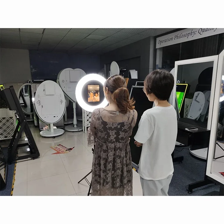 Handheld Style Touch Me Mirror Photo Booth for Rental