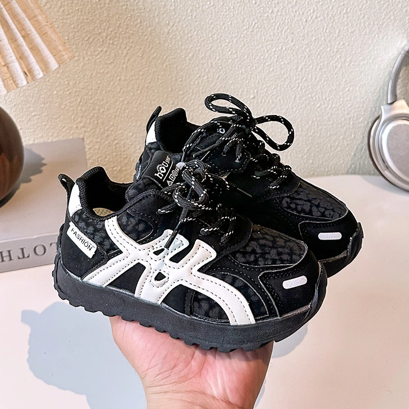 

Children's Sports Shoes 2025 Autumn Fashion New Thick Bottom Casual Sports Dequn Shoes Anti-slip Versatile Popular Sneakers
