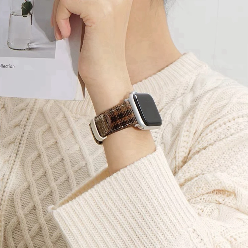 Cute Maillard Wool Plaid Braid Strap For Apple Watch 44mm 40 45 41 49 42 38 Winter band For Ultra Series 9 8 SE 7 6 5 4 3