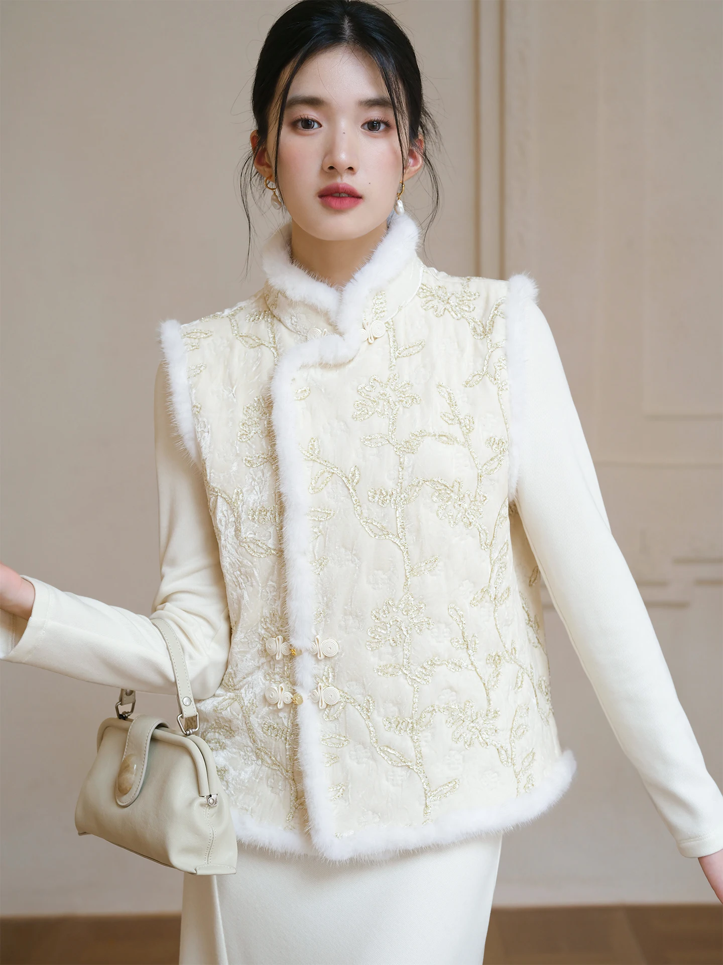 

Ele Velvet Embroidered Cotton Vest Women's Faionable Chinese Sle Jaet Loose Fit ort Length Svel Top