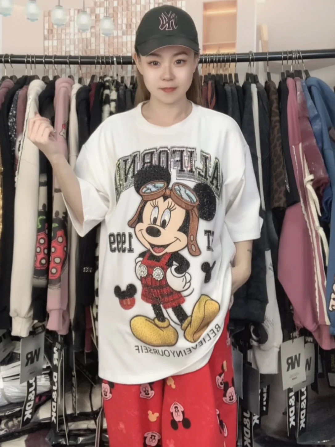 

Trendy Brand Autumn Winter New Brushed Heavy-duty Rhinestone Sunglasses Cartoon Fashion Loose Short Sleeve T-shirt Top