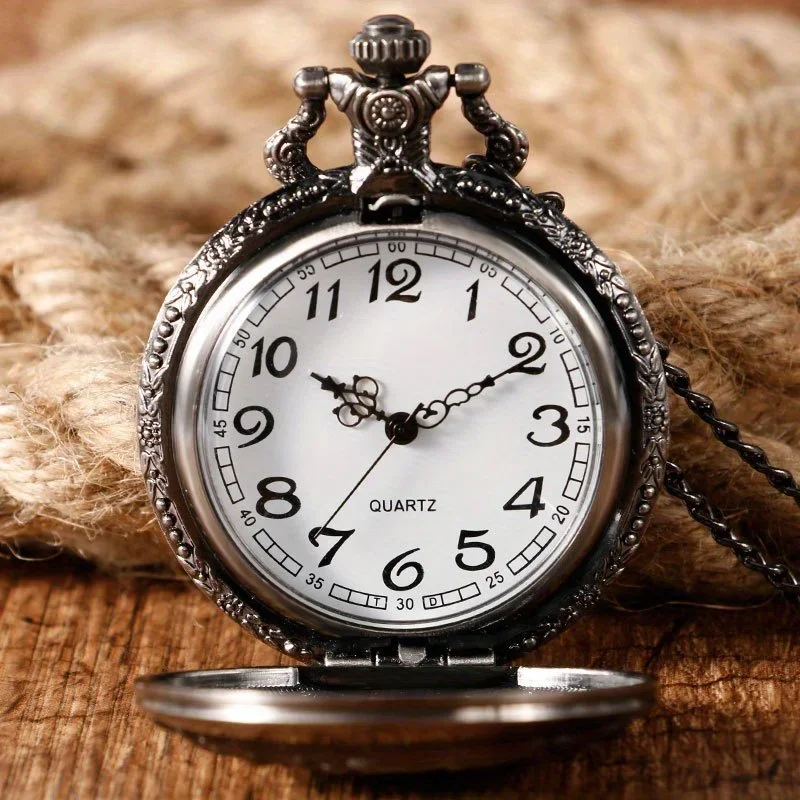 Vintage Style Engraved Wolf Animal Design Arabic Number Quartz Pocket Watch For Men Women Necklace Pendant Chain Collectable