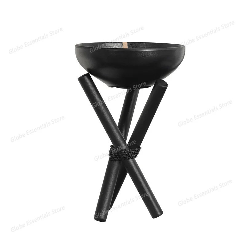 

Creative Metal Candlestick Ornament High-end Niche Craft for Showroom and Living Room Modern simplicity