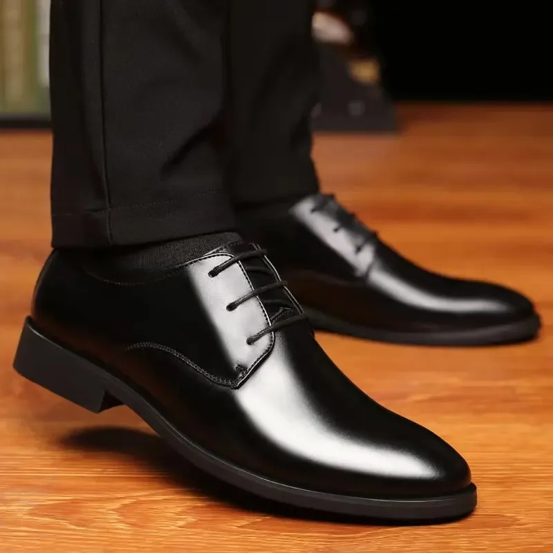 Sapatos casuais de couro duro masculino, sapatos formais masculinos para casamento, negócios e sociais, veste