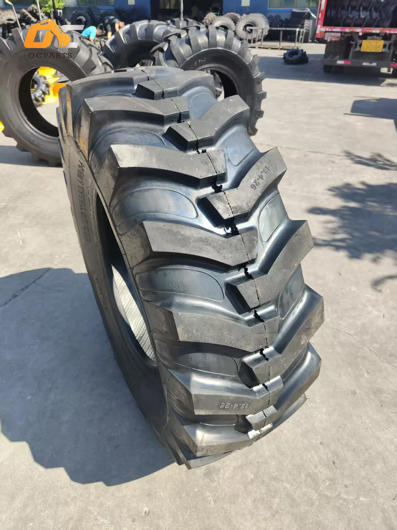 Wheeled Excavator Tires High Quality Excavator Semi-Solid Tire Construction Machinery Tyre 20.5/70-16