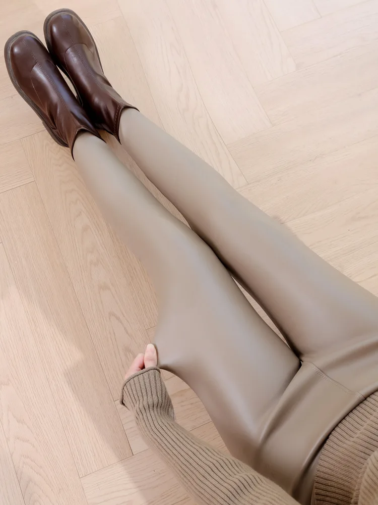 PU Super Quality Winter Women Large Size Khaki Leather Pants Lamb Velvet Leggings High Waist Fleece Lined Windproof Thickened
