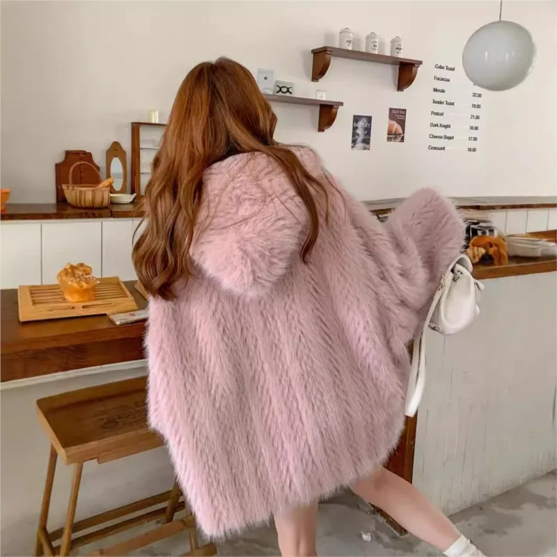 Cappotti di peluche per donna Moda Tinta unita Capispalla con cappuccio Cappotto di pelliccia allentato Fourrures Femmes Tenere al caldo Stile straniero Alla moda