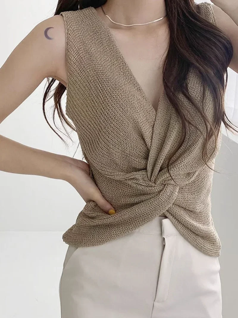 

Sexy Tanks & Camis French Style V-neck Pleated Short Knit Vest Black Crop Top Sleeveless Women Sweaters