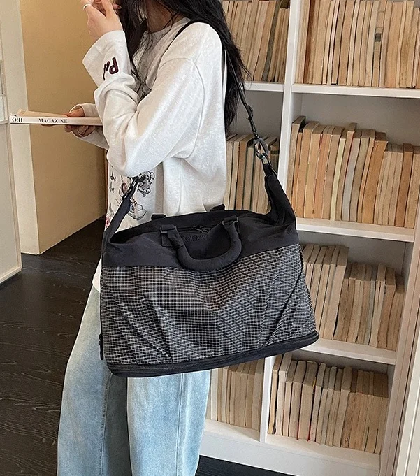 CLAREGQI Women Color Block Grid Duffle Handbag Large Capacity Detachable Crossbody Bag Travel Daily Shoulder Purse