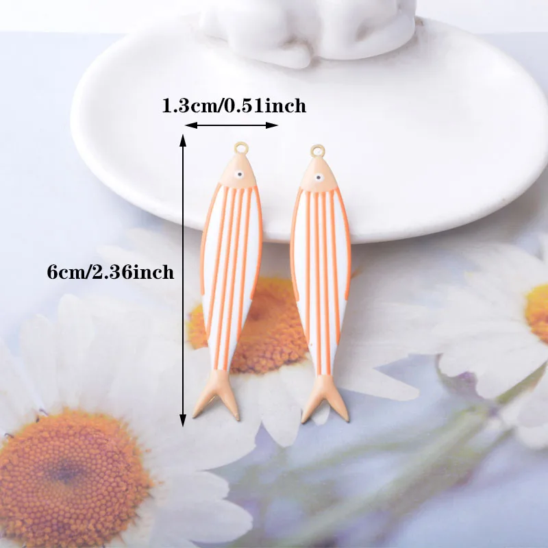 2 Stücke Meereslebewesen Langer Fisch Bunter Anhänger Kupfer Beidseitig Emailliert Große Fisch-Charms DIY Schmuckzubehör – Detail 2