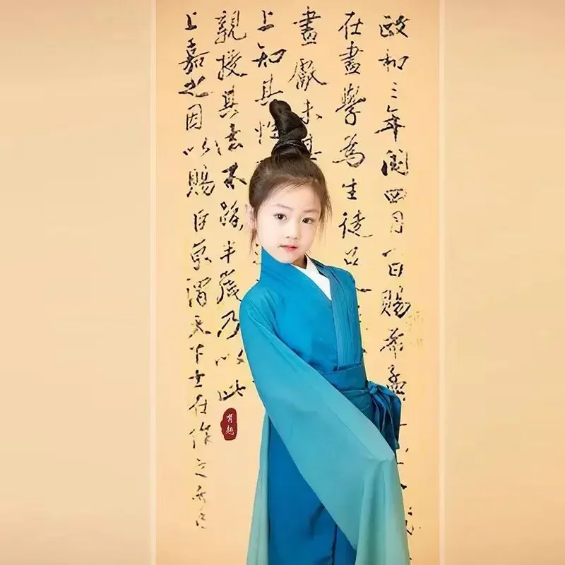 สไตล์จีน Hanfu เครื่องแต่งกายเต้นรําคลาสสิกพื้นบ้านแบบดั้งเดิม Yangko สาวเต้นรํา Elegant แห่งชาติพัดลมร่มเต้นรําเครื่องแต่งกาย