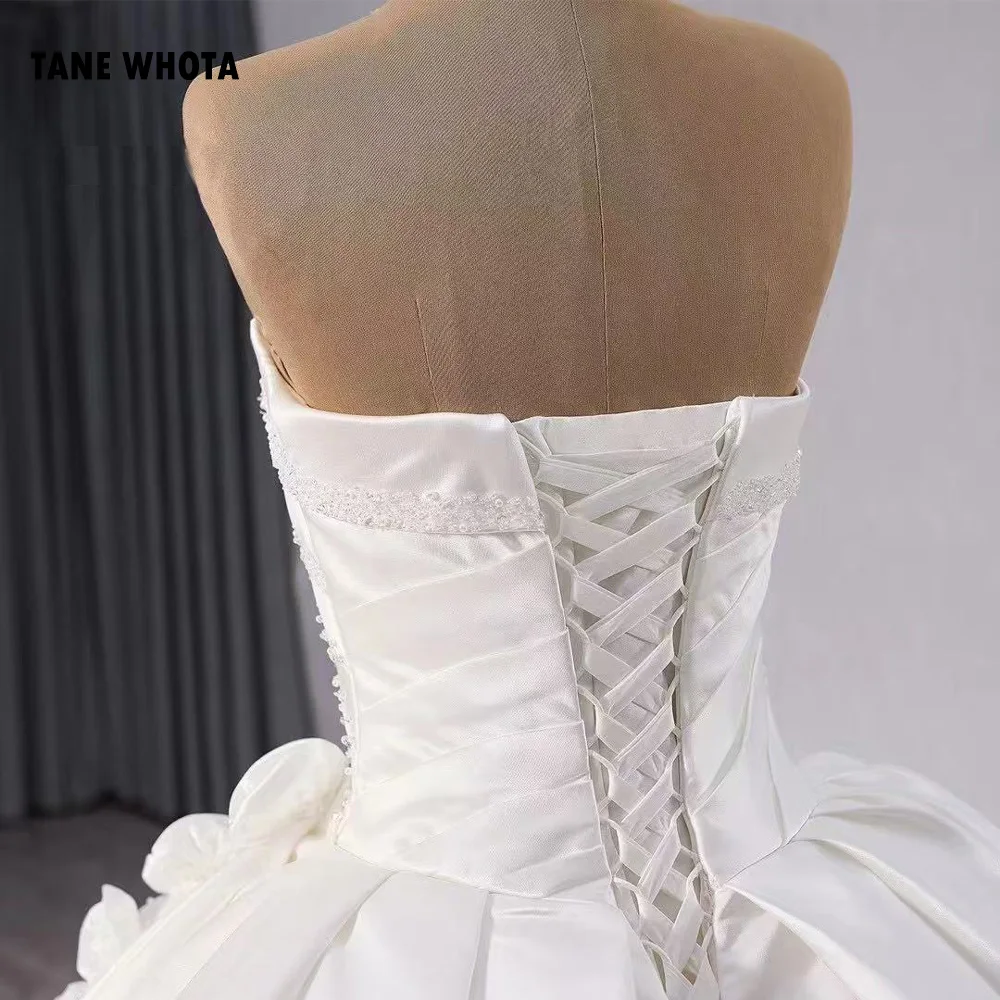 Vestidos De Novia Boda Sweetheart Lace Up กลับเลื่อมประดับด้วยลูกปัดคริสตัล Ruched ที่กําหนดเองชุดแต่งงานสีขาว