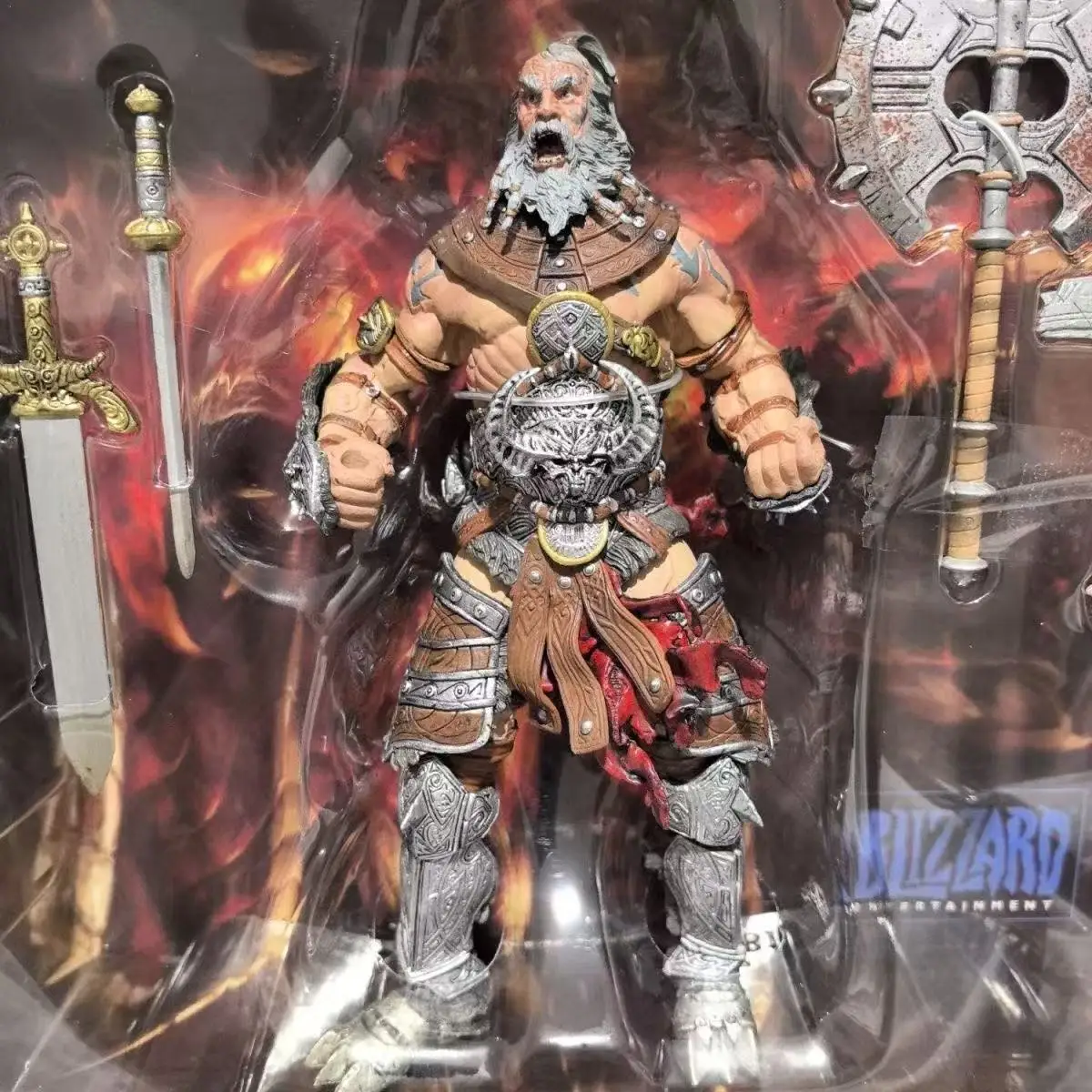 Diablo 3 Movable Barbarian Figure Without Helmet, Standing Pose, with Movable Joints, Without Box - view 5
