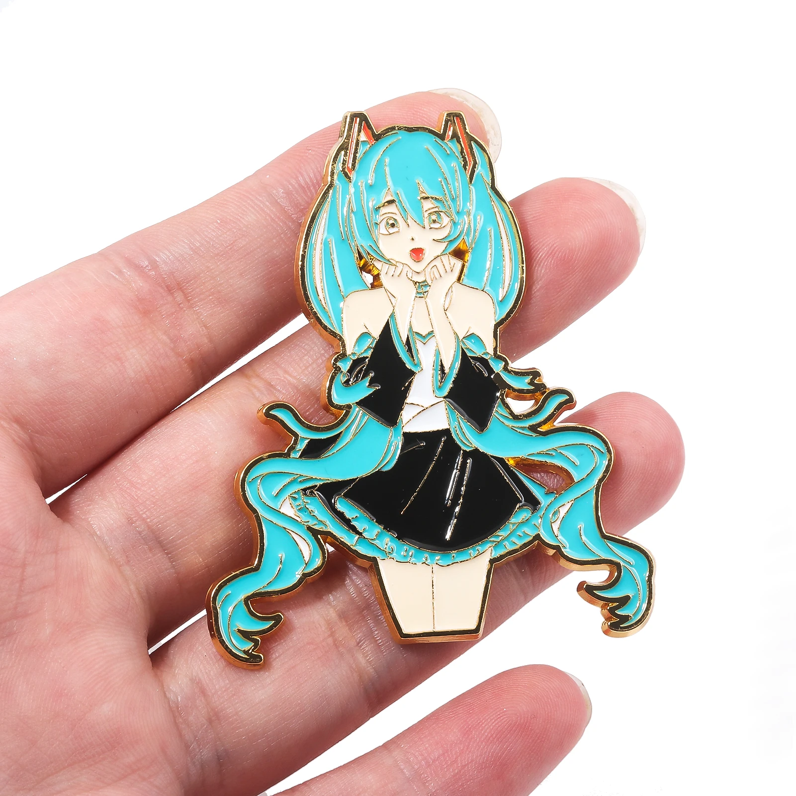 Singer Hatsune Miku Brooch Ievan Polkka Project DIVA Arcade Cosplay Props for Women Men Badge Pin Bag Clothing Accessories