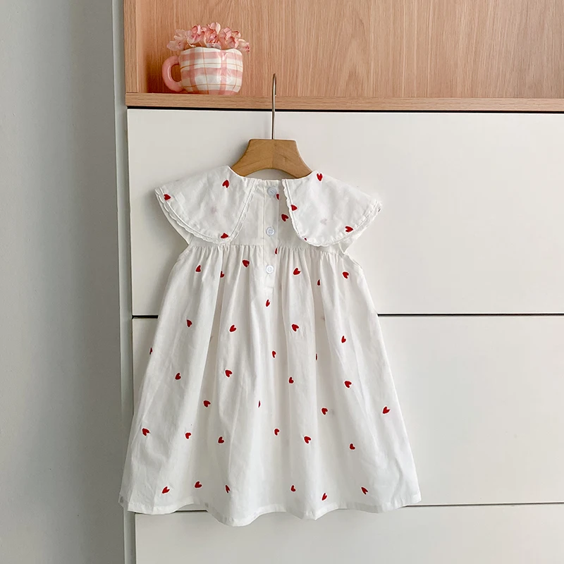 2026 Sommer Neu 2-6 Jahre Ärmelloses Weißes Kleid für Mädchen Kinder Prinzessinnen-Geburtstagskleid mit Herz-Print im Westlichen Stil – Detail 1