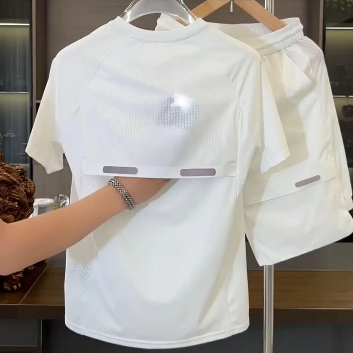 

2026 Summer New Mens Breathable Perforated Ice Silk Short Sleeve Shorts Set Loose Quick Dry Sports Casual Two Piece Outfit