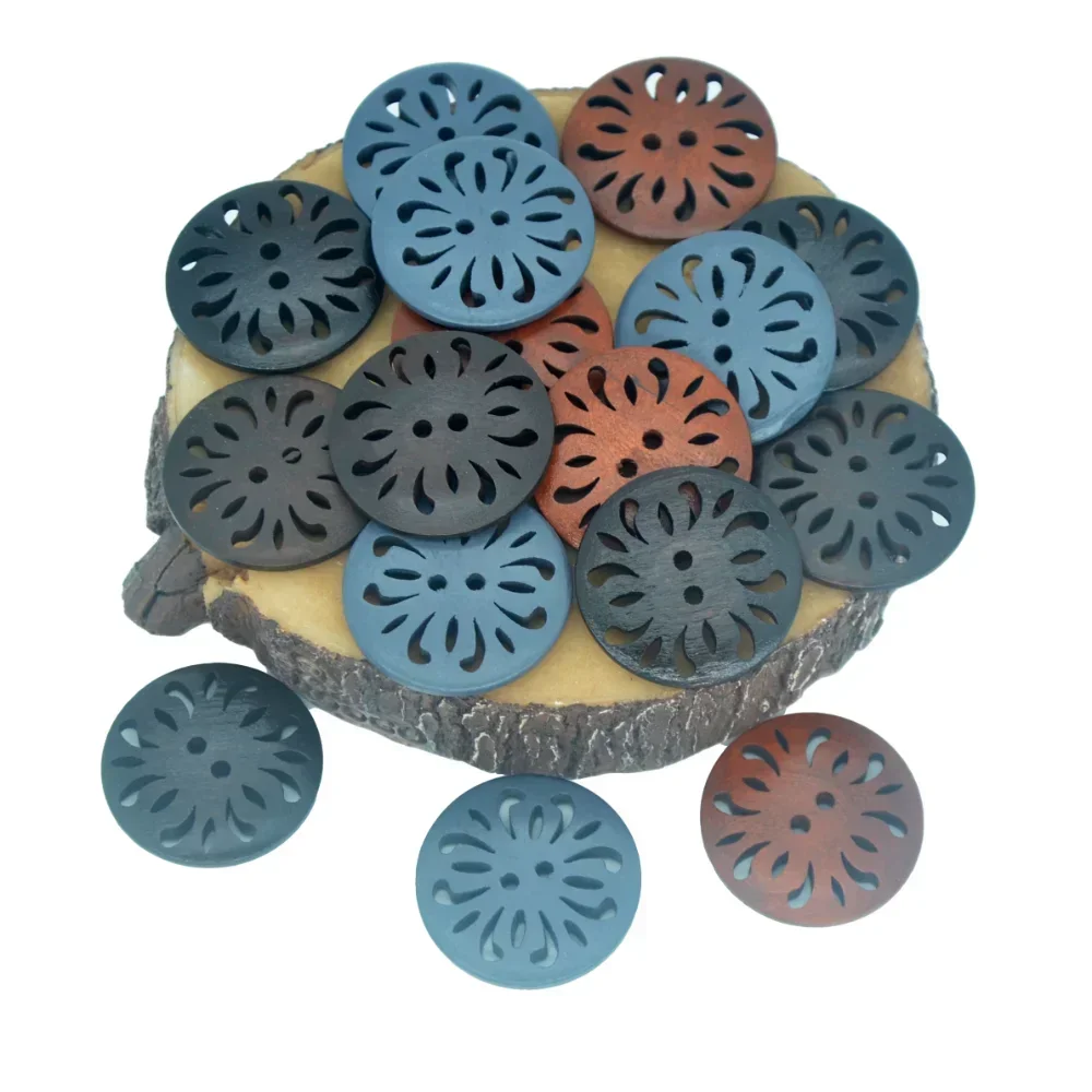 20pcs Carved Wooden Buttons Hollow Flower Round Wood Buttons for DIY Sewing, Clothing Decoration, Sweaters, Craft Accessories