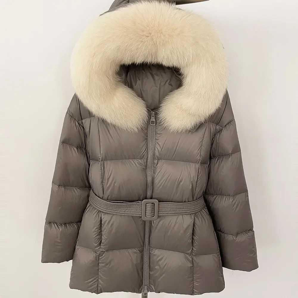 معطف شتوي نسائي لعام 2025 دافئ من ريش البط الأبيض معطف نسائي غير رسمي بقلنسوة من فراء الراكون الحقيقي سترة بياقة من فرو الثعلب الطبيعي #5