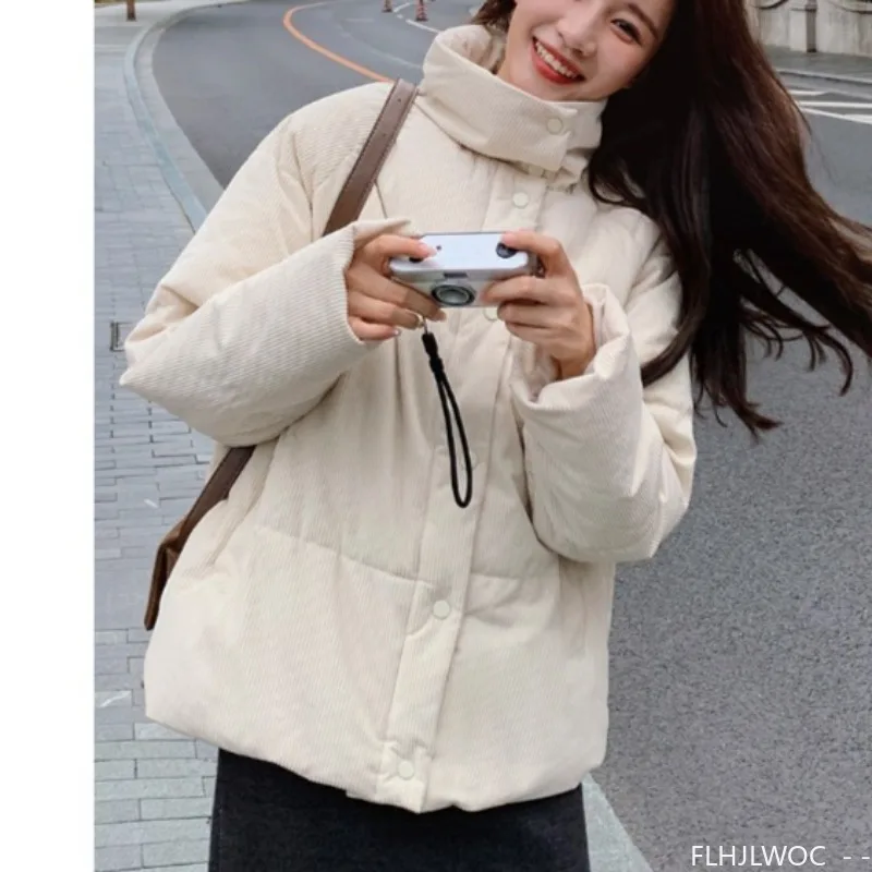 Cord-Baumwolle, 2025, Winter-Rollkragenpullover, warme Oberbekleidung, Mäntel, Kuchen, koreanischer Stil, niedliche Mädchen, kurze Daunenjacke, kurze Damen-Parkas