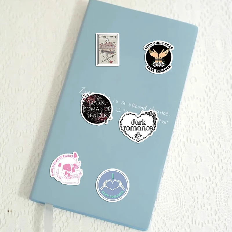 50PCS การ์ตูนสติกเกอร์กะโหลกศีรษะ Dark โรแมนติก Graffiti Decals ตกแต่งแล็ปท็อปกีตาร์กระเป๋าเดินทางสติกเกอร์โทรศัพท์มือถือ Pack KidsToys