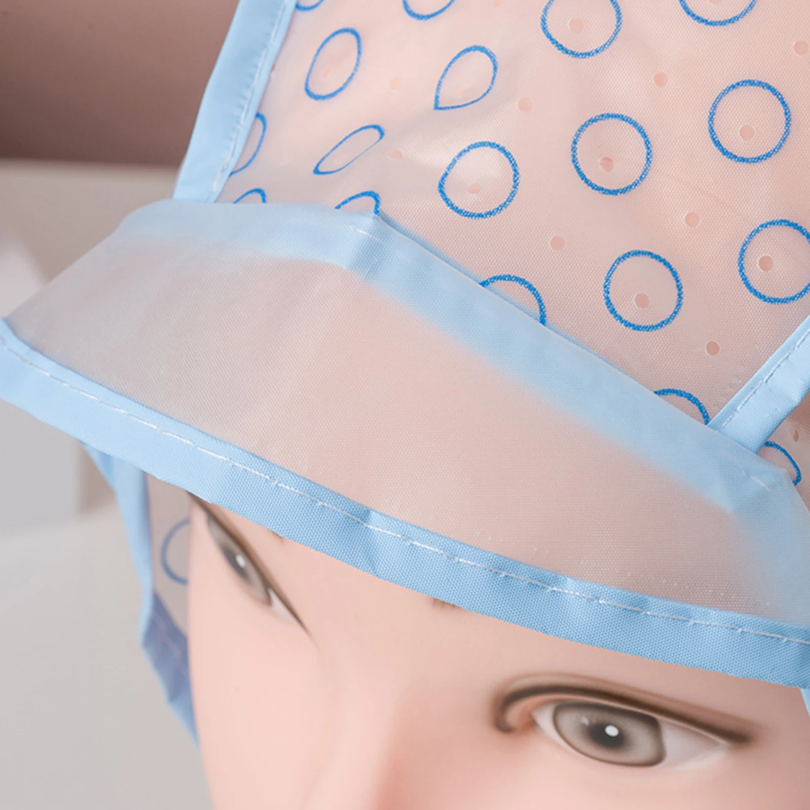 

Одноразовые шапочки для окрашивания волос: легкие пластиковые с дышащим дизайном для самостоятельного мелирования, для использования в салонах и дома