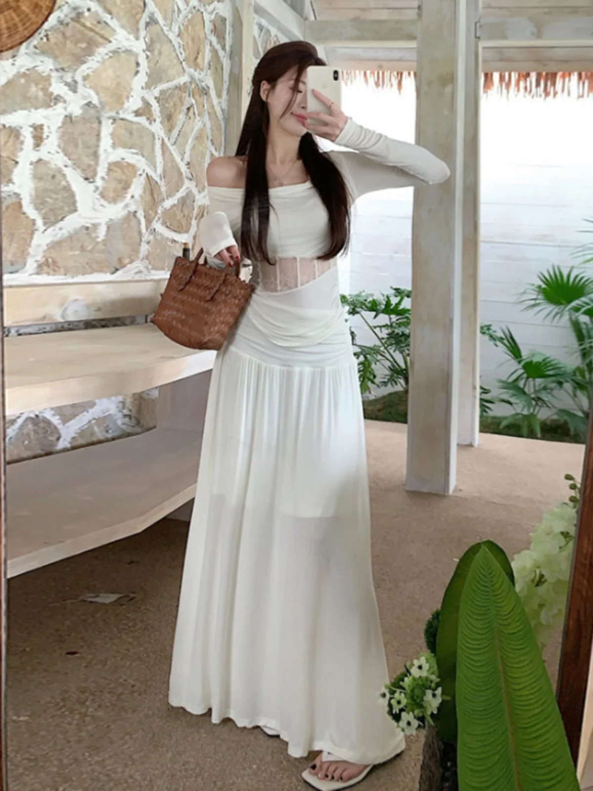 

Уникальный красивый комплект из топа на одно плечо и юбки: элегантный готовый образ, весна 2026, модный стиль для сестер, шикарный образ