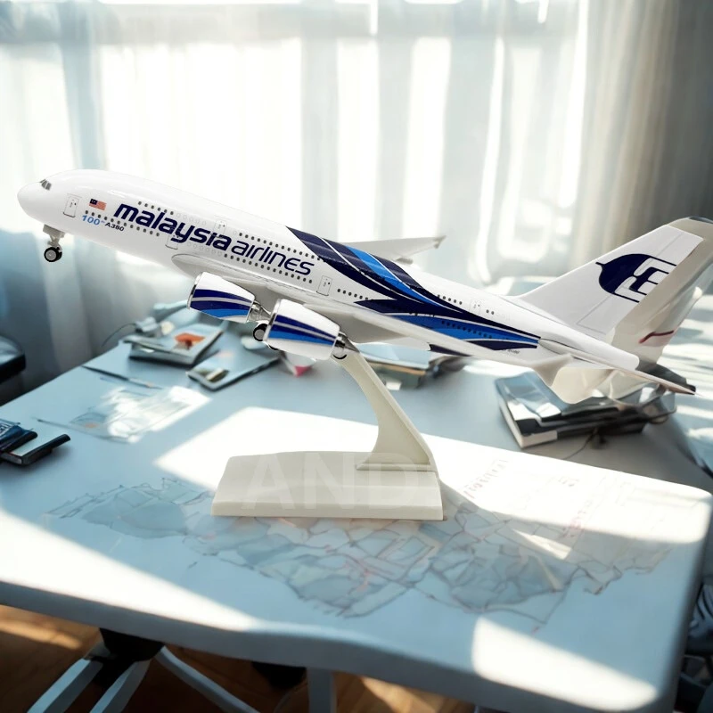 

1/240 Scale Airbus A380 Malaysia Airlines Resin Model 30cm Display Aircraft With Landing Gear Collectible Airliner Replica