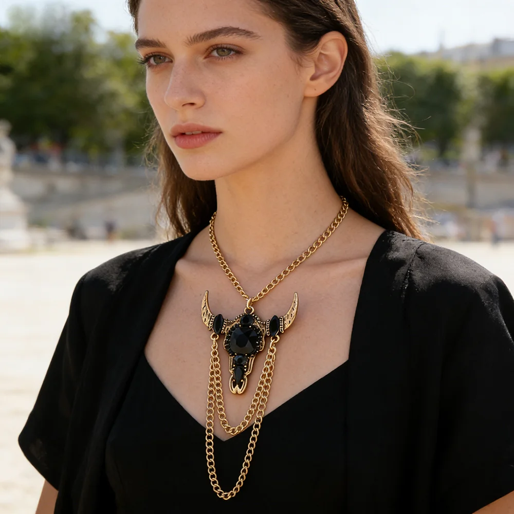 Gothic Cowboy Bull Head Pendant Necklace for Women, Vintage Chain Tassel Y-Shaped Statement Choker, Retro Western Punk Jewelry f