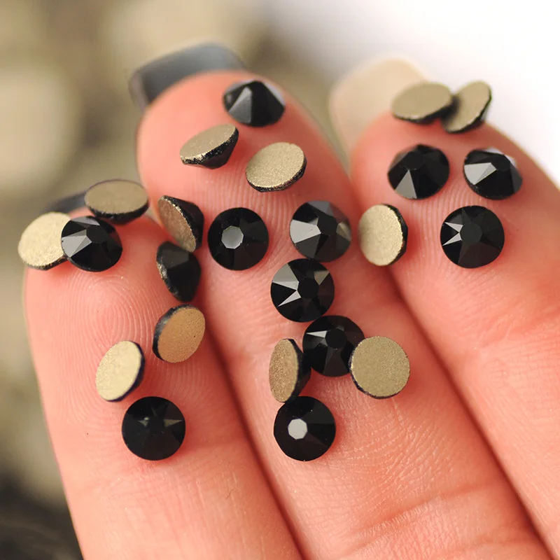 2088 Jet Black Strass-Strasssteine, nicht heißklebend, 8 mm, große und 8 kleine Glitzer-Kristallsteine für DIY-Bastelarbeiten, Kleidungsstücke und Dekorationen – Detail 5