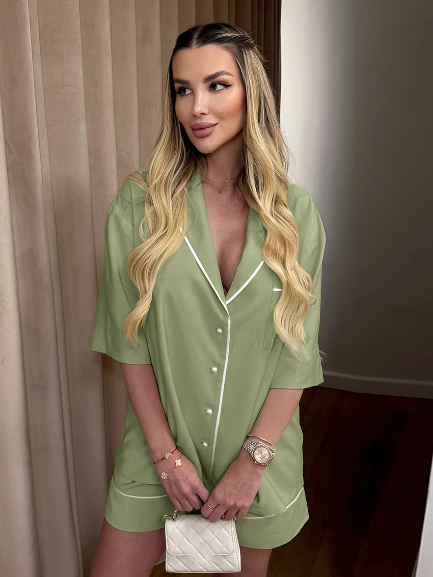 Marthaqiqi 홈 의류 느슨한 숙녀 섹시한 턴 다운 칼라 잠옷 하프 슬리브 잠옷 반바지 캐주얼 여성 잠옷 정장