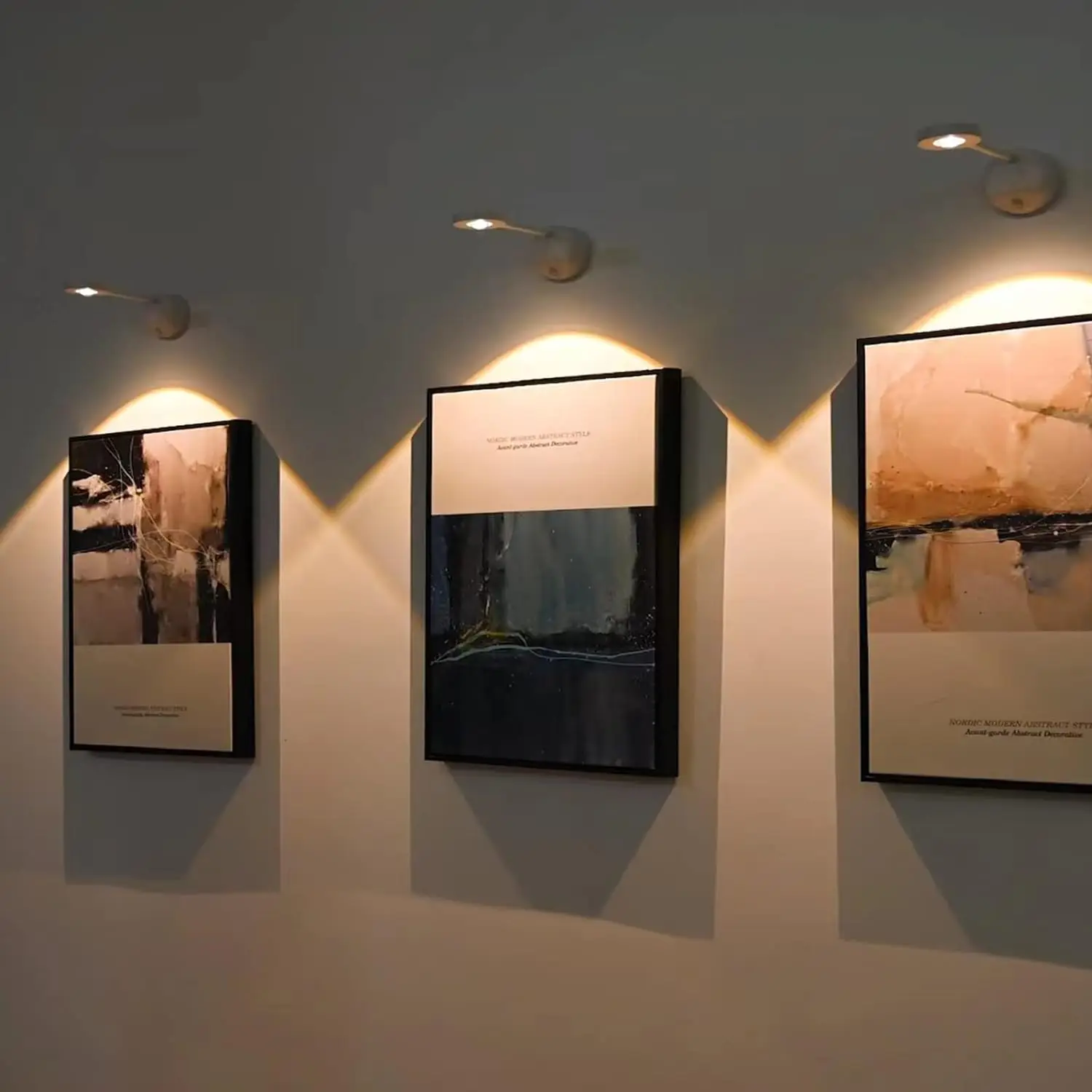 Wireless Rechargeable Painting Lamp with Motion Sensor and Rotatable Light,Stepless Dimming Art Display Light for Picture Frame