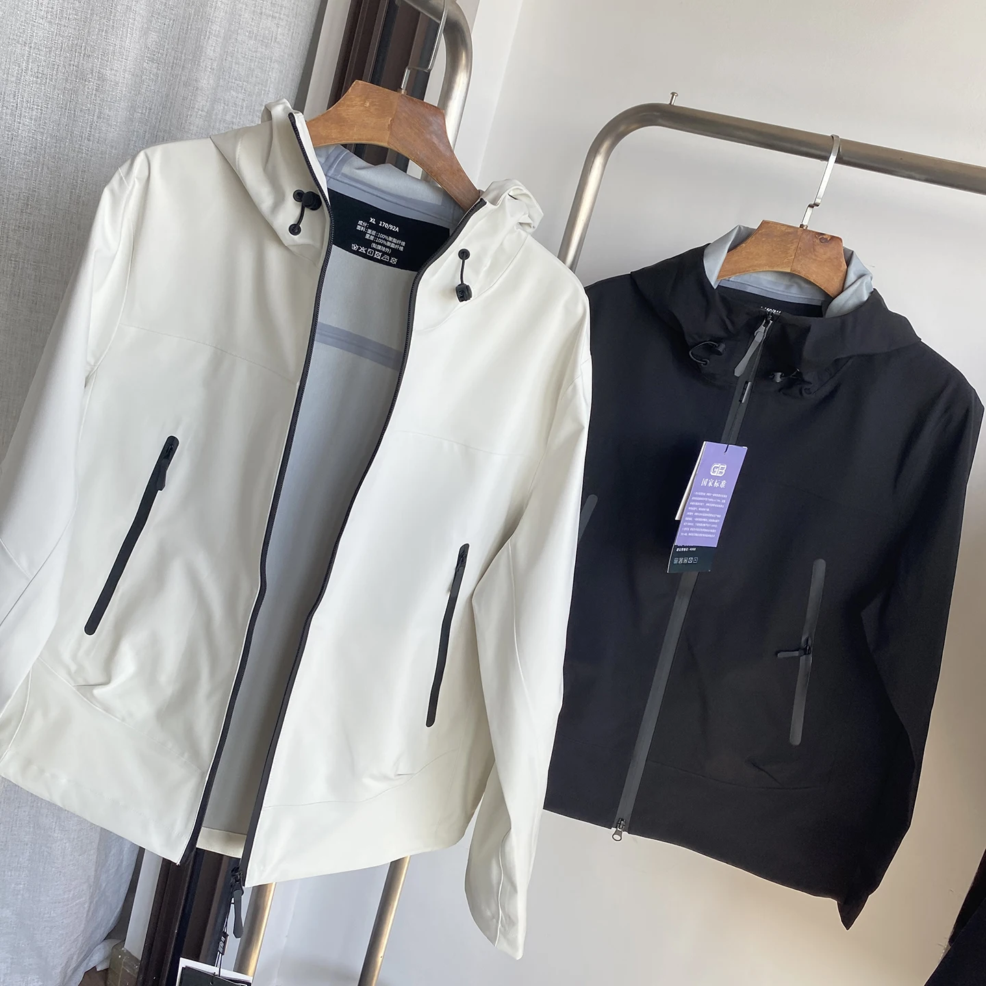 

Outdoor Hardell Waterproof Breathable Hooded Jaet Couples Sle Fall Season Polyester Fiber Zipper Design Stand Fit