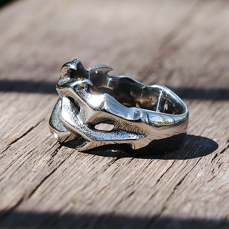 Vintage Hollow Out Design Crown of Thorns Ring 316L Stainless Steel Biker Rings for Men Women Couple Fashion Party Jewelry Gift