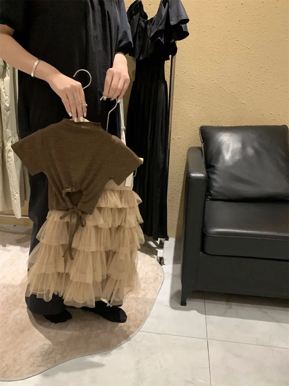 2025 summer new backless T-shirt Korean girls' cake skirt yarn skirt niche Instagram style set for  two-piece set