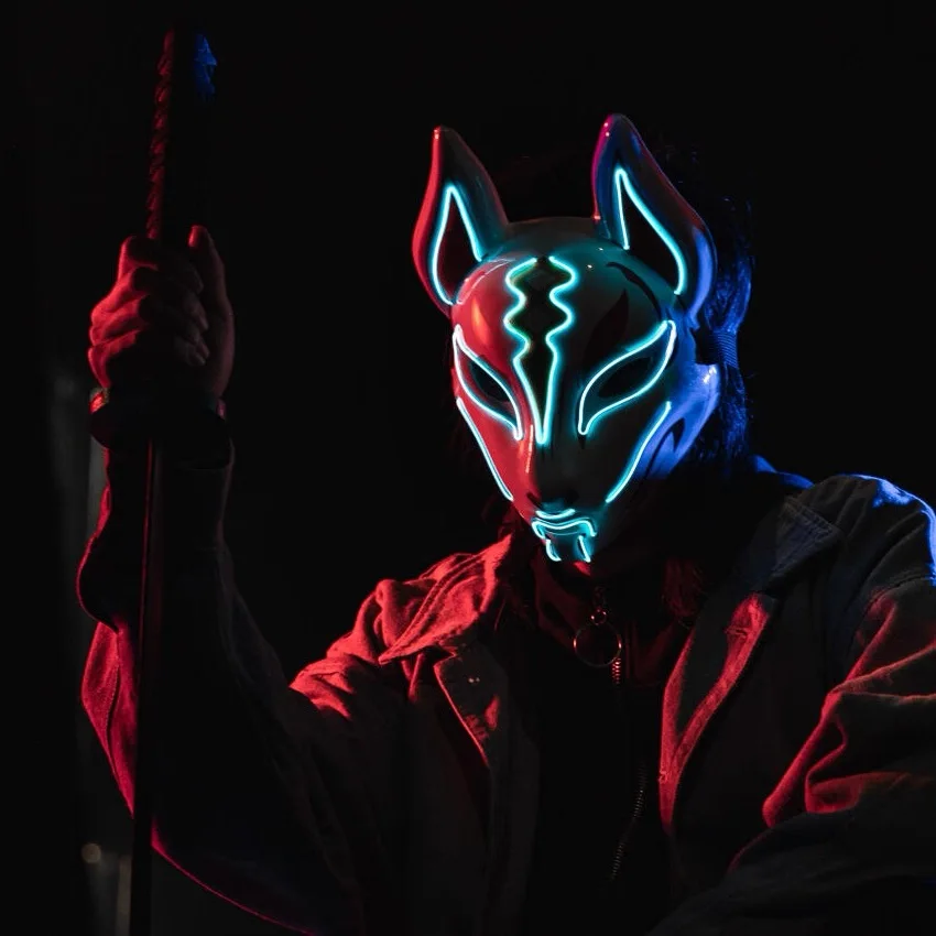 

Новая аниме-маска Хэллоуин Косплей Маски лисы Неоновая светящаяся маска Светодиодные светящиеся маски Светящиеся в темноте Карнавальные принадлежности для вечеринок