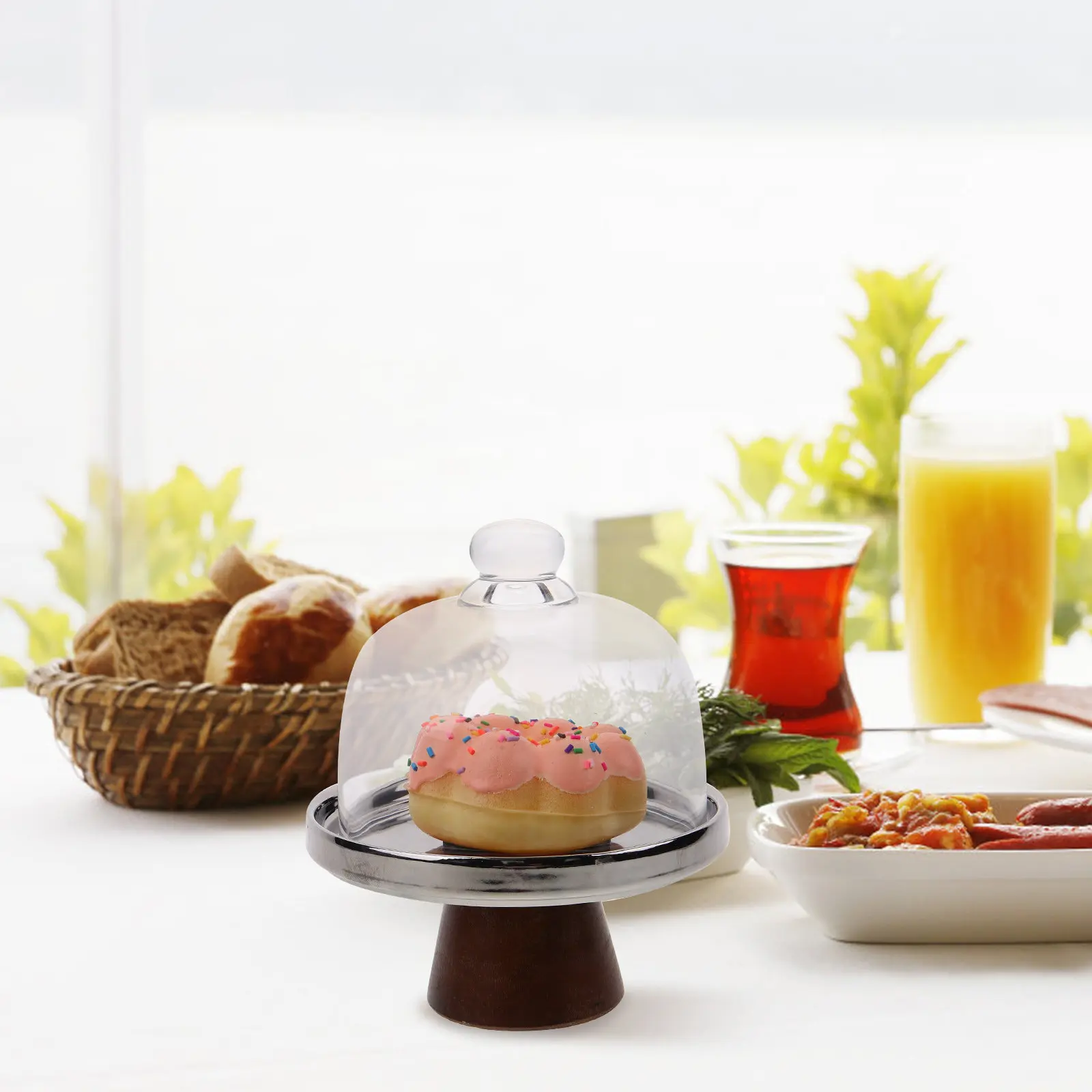 Silver Edge Cake Stand Glass Dome Elegant Wood Base Multipurpose Cake Display Stand Fresh Food Fruit Dessert Presentation