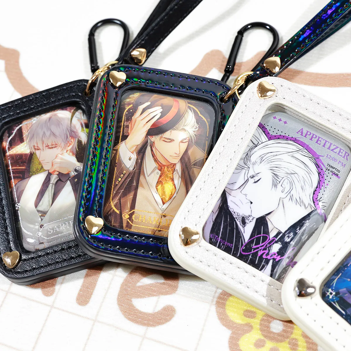 Heart Rivet PU Badge Holder Keychain, Portable Anime Pin Display Pouch for 45×70/50×82/45×90mm Badge, Kpop Photocard Bag Pendant