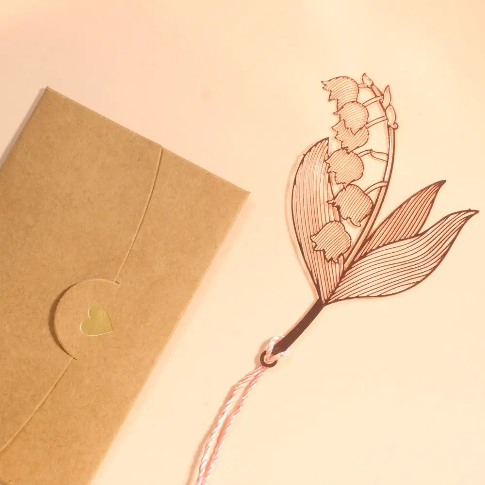 Ginkgo Leaf Hollowed Leaf Flower Bookmark Lotus Chrysanthemum Metal Reading Bookmark Tassels Creative Leaf Vein Metal Bookmark